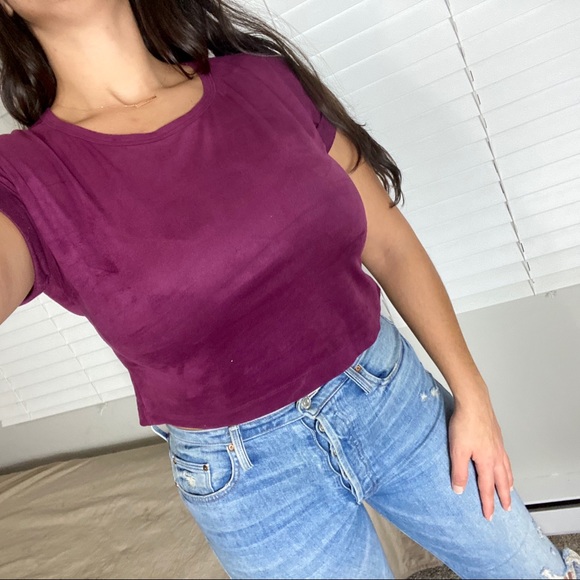 happening in the present Tops - Velour Crop Teeshirt